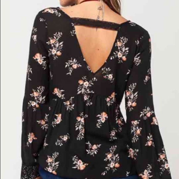 Floral Black Blouse - Picture 2 of 7